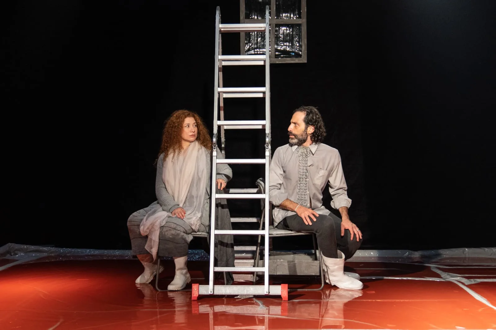 Com Litta Mogoff e Lisandro Di Prospero, espetáculo AVISO PRÉVIO estreia no Teatro Contêiner.